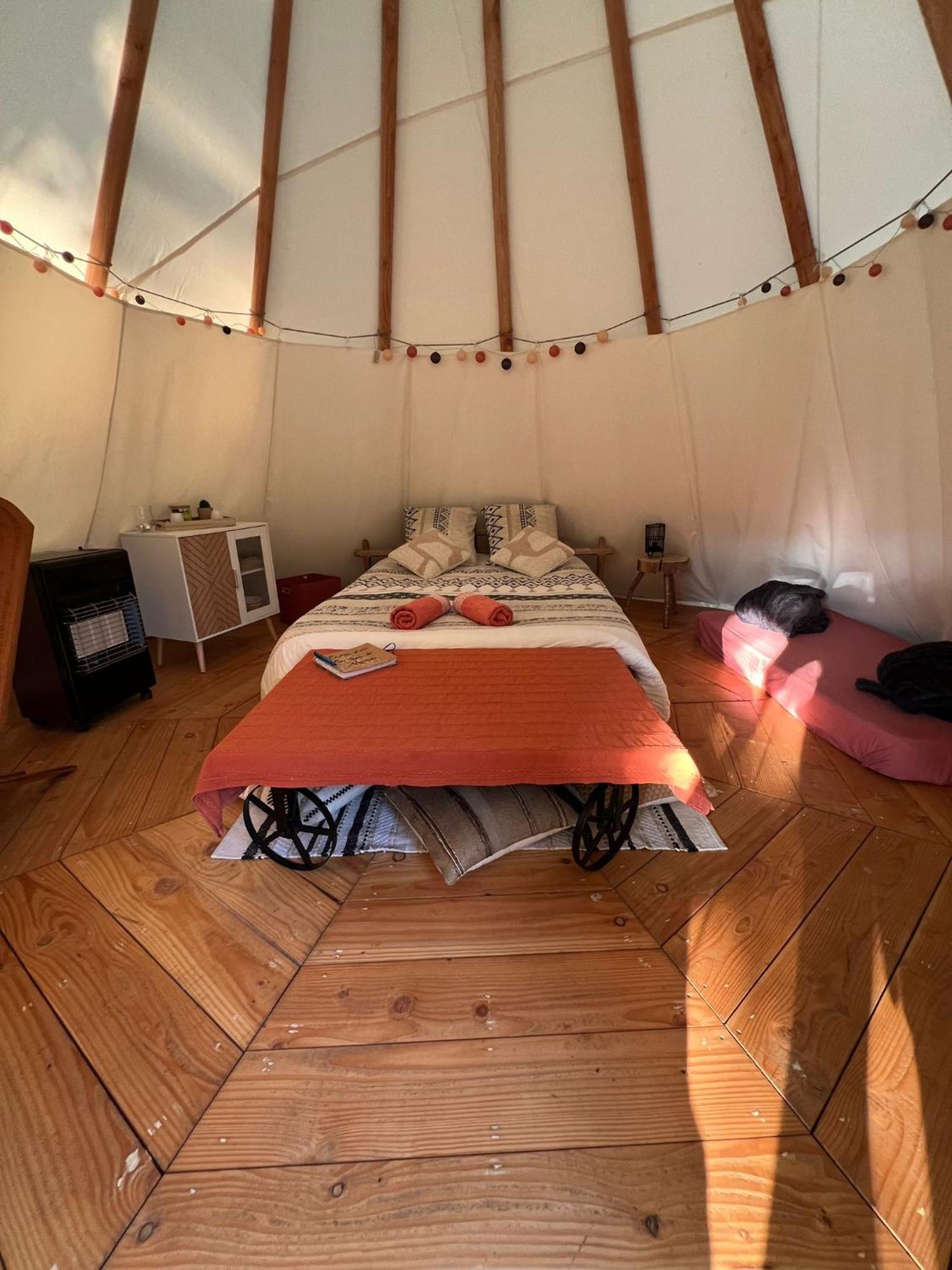 מלון Cambounes Le Tipi A Marie, Deconnectez- Vous !!! מראה חיצוני תמונה
