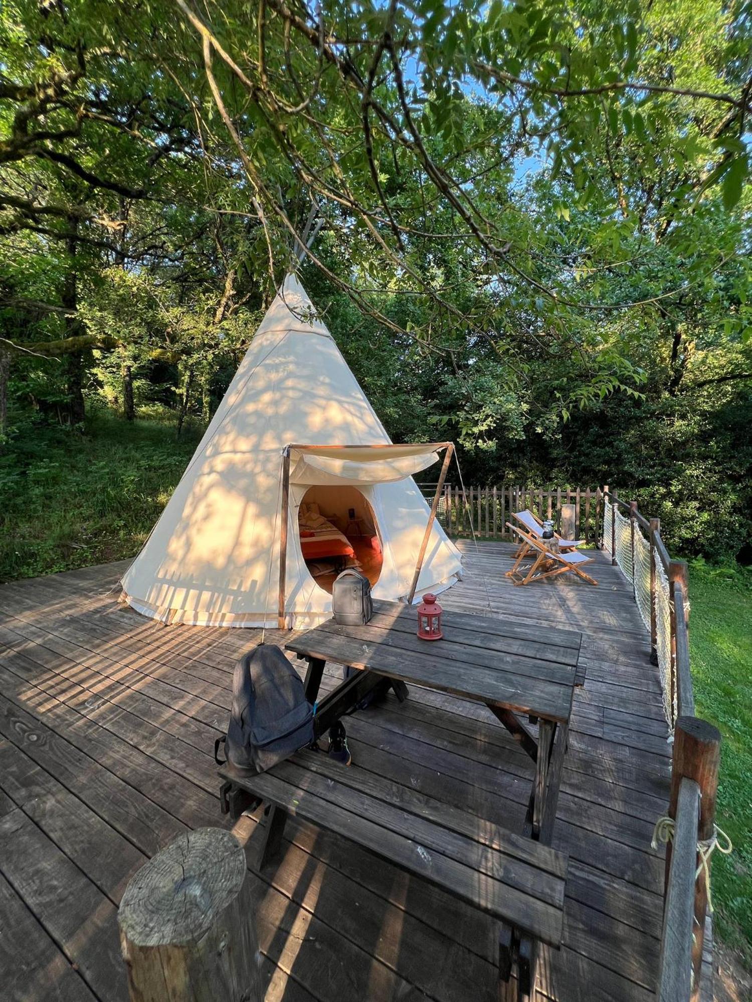 מלון Cambounes Le Tipi A Marie, Deconnectez- Vous !!! מראה חיצוני תמונה